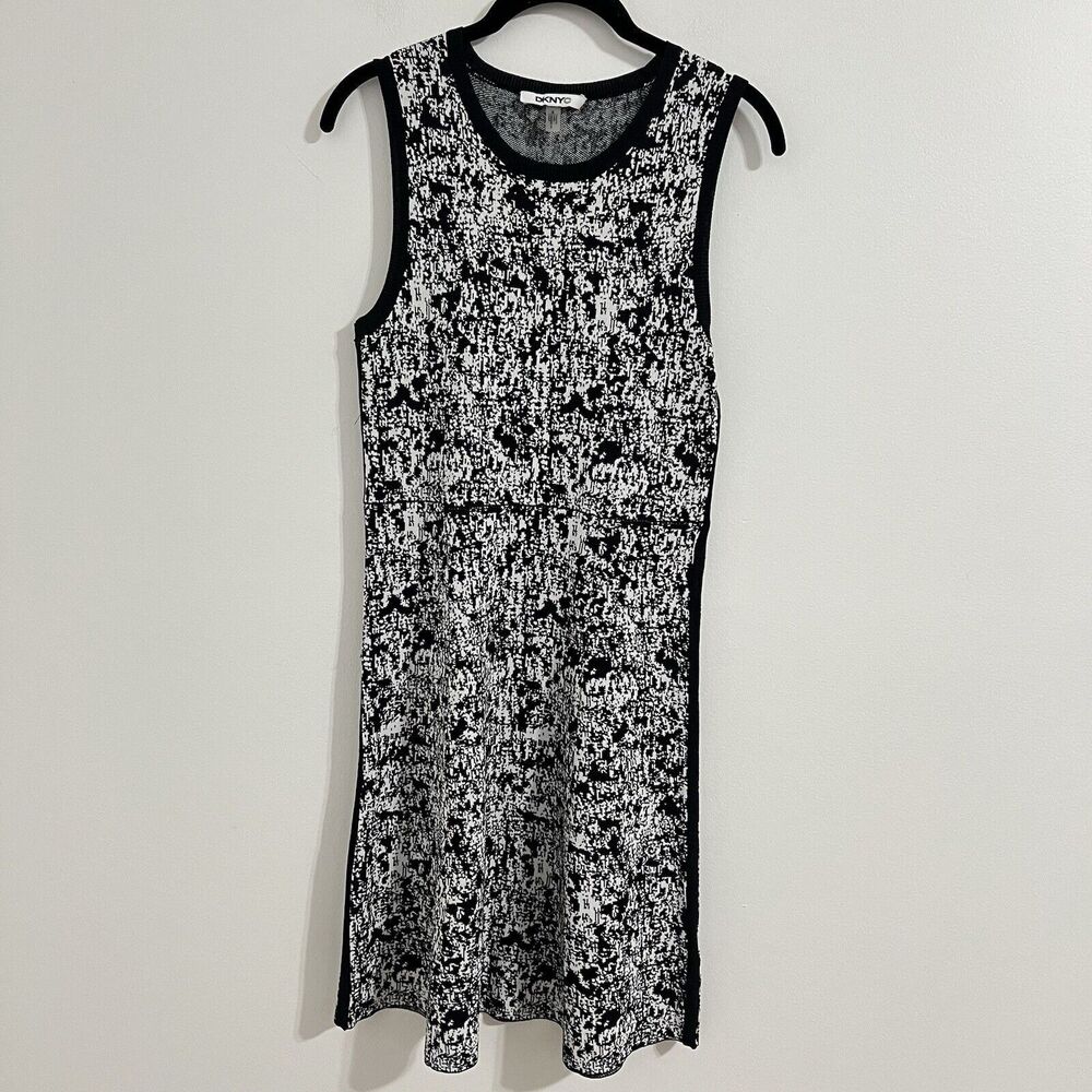 DKNY Colorblock Fit & Flare Sweater Dress Size S Black and White Abstract Preppy